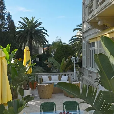 Casas نيس